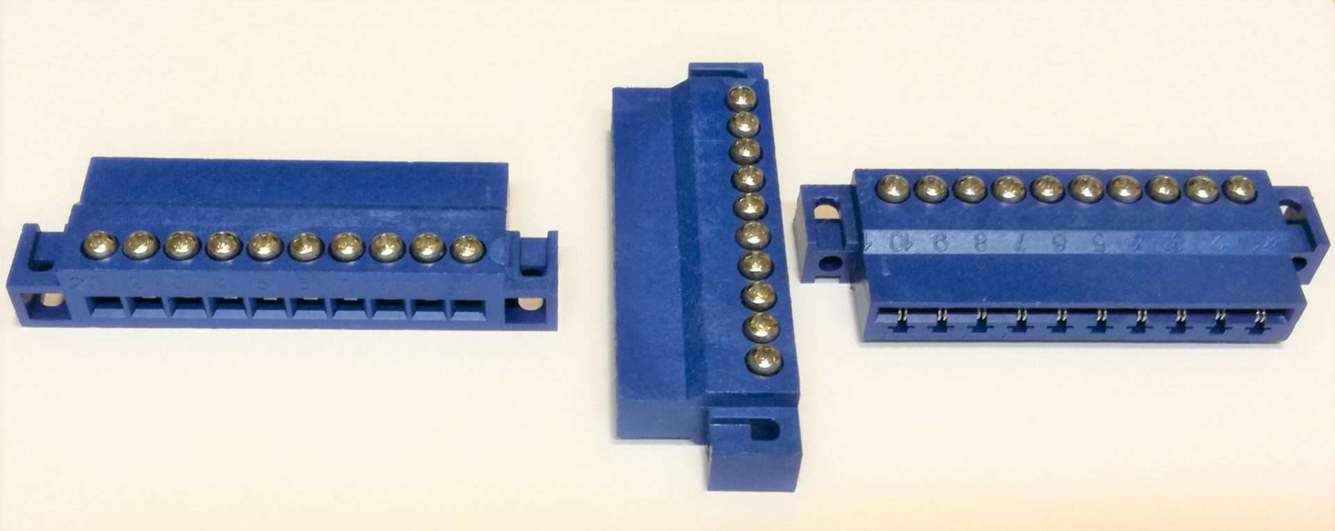TBS/CEC10ML CARD-EDGE/STB 10W LUGS